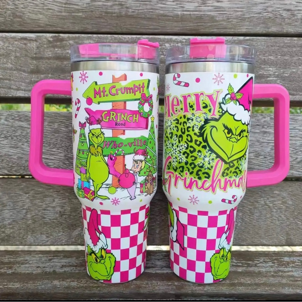 Super cute grinch tumblers